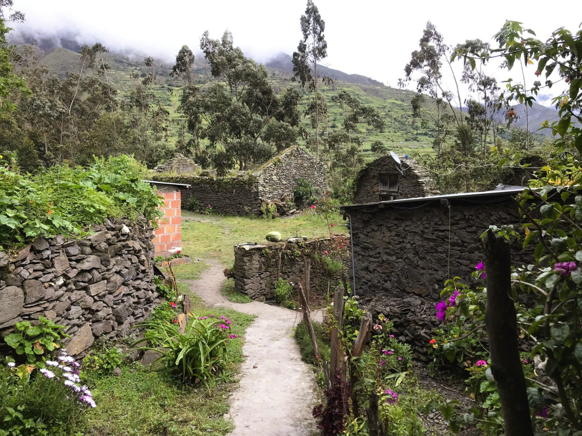 Inngang til leirplassen Choquecancha   