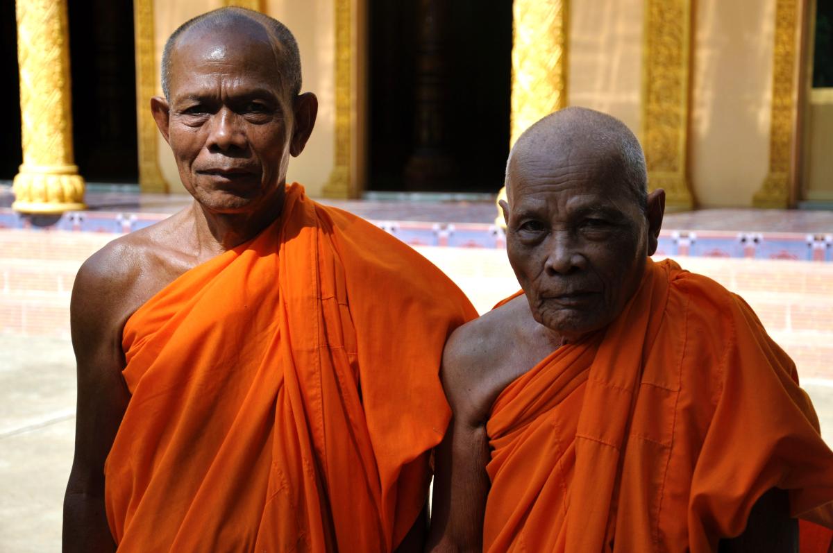 Monks in Mekong  |    Foto:  Wenche Tvenge - La'mme 