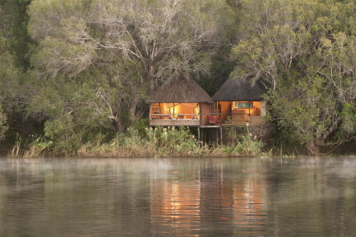 Victoria Falls & South Luangwa