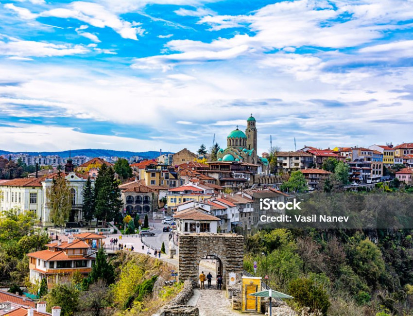 Veliko Tarnovo - den gamle hovedstaden i Bulgaria