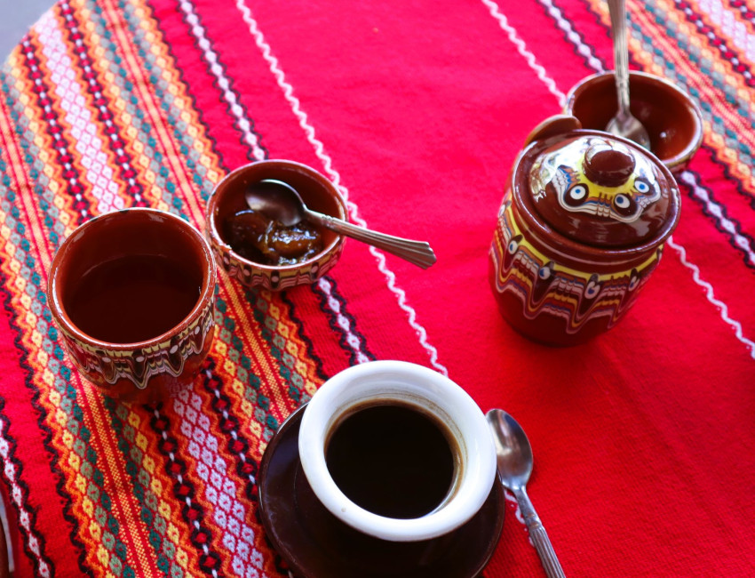 Kaffepauser hører med til ferien i Bulgaria